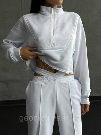 
Трикотажный костюм оверсайз белого цвета 
Параметры:
XS/S : ОГ 82-90, талия 62-. . фото 5