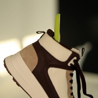 Універсальна модель кросівок Allshoes 584915 в стильному бежево-коричневому поєд. . фото 10