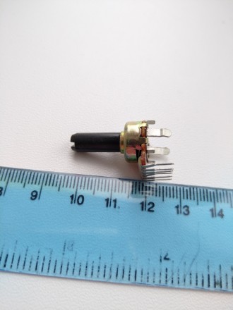 Продам новые резисторы сдвоенные переменные R1216G-HD1-B50K из Китая.

Основны. . фото 6