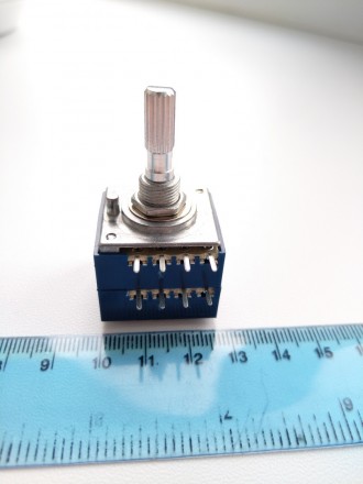 Продам новые резисторы сдвоенные переменные дискретные RH2702-A50KX2, RH2702-A10. . фото 7
