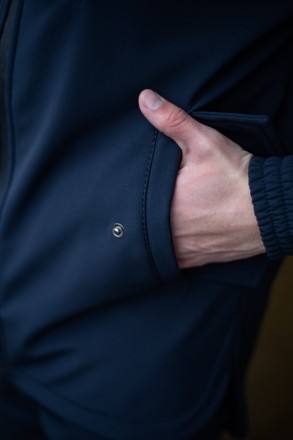 
ІНФОРМАЦІЯ ПРО ПРОДУКТ
Чоловіча однотонна синя куртка Softshell вітровка Софтше. . фото 5