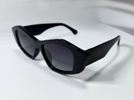 Солнцезащитные женские очки трапеции с поляризацией
защита от ультрафиолета uv40. . фото 6