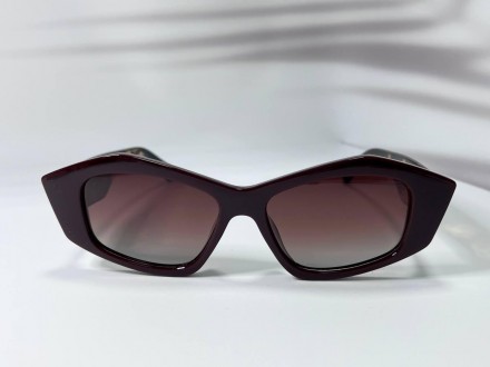Солнцезащитные женские очки трапеции с поляризацией
защита от ультрафиолета uv40. . фото 5