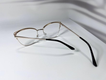 Корректирующие женские очки лисички
материал оправы: металл;
линзы полимерные;
п. . фото 3