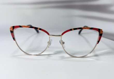 Корректирующие женские очки лисички
материал оправы: металл;
линзы полимерные;
п. . фото 4