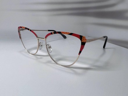 Корректирующие женские очки лисички
материал оправы: металл;
линзы полимерные;
п. . фото 2