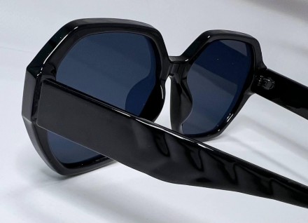 Солнцезащитные женские квадратные очки облегченные
защита от ультрафиолета uv400. . фото 4