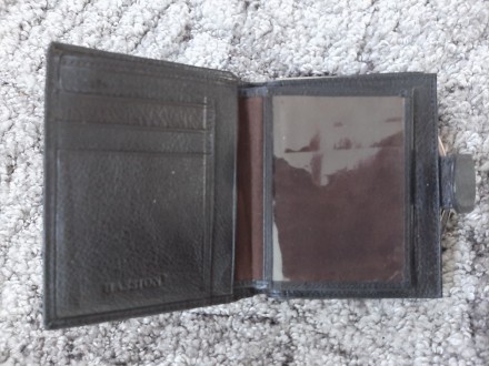 Женский кожаный кошелек HASSION (коричневый)

Бренд: Hassion
Хорошее качество. . фото 5