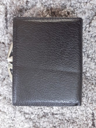 Женский кожаный кошелек HASSION (коричневый)

Бренд: Hassion
Хорошее качество. . фото 3