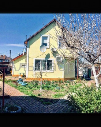 Продается 2 дома на участке 8 соток, в г. Борисполе, в 10 минутах от центра Бори. . фото 3
