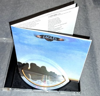 Продам СД Eagles - Eagles
Состояние диск/полиграфия VG+/VG+
Коробка Б.У. имеет. . фото 5