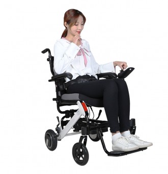 Коляска инвалидная легкая D6033 – комфортная коляска с электроуправлением для лю. . фото 7