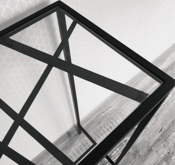 Дизайнерский столик консоль со столешницей из стекла и дизайнерски ломанными час. . фото 3