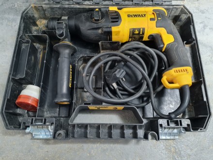 Перфоратор Dewalt D25133 з Англії. Івано-Франківськ. фото 1 Перфоратор Dewalt D25133 з Англії. Івано-Франківськ. фото 1