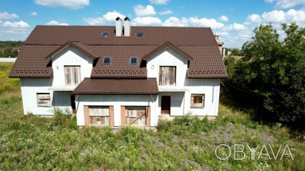 Продаж будинку-дуплексу в с. Бартатів