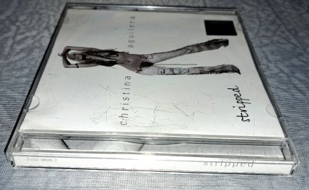 Продам Лицензионный СД Christina Aguilera - Stripped
Состояние диск/полиграфия . . фото 5