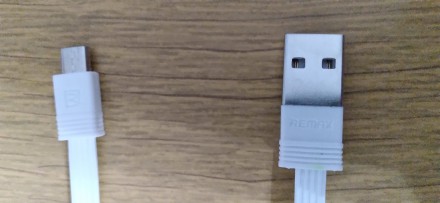 Кабель Remax оригинальный плоский micro USB 2.1A (1 метр)

Кабель изготовлен и. . фото 4
