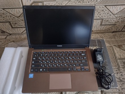 Продам ноутбук Prestigio SmartBook 141 С3 под восстановление. При включении инди. . фото 2