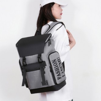 Предлагаем Вашему вниманию объемные, качественные рюкзаки в трех фасонах.
Цвет: . . фото 6