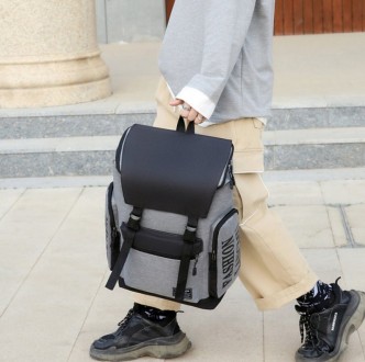 Предлагаем Вашему вниманию объемные, качественные рюкзаки в трех фасонах.
Цвет: . . фото 5