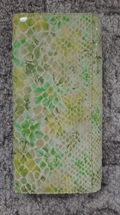 Большой женский замшевый кошелек Pratero (зеленый)

Отличное качество
Кожаный. . фото 3
