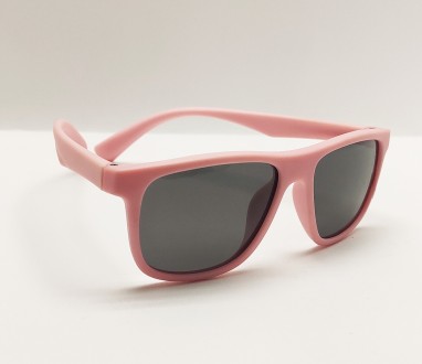 Дитячі сонцезахисні окуляри

Лінза полікарбонат із захистом від УФ 400
Лінза . . фото 2
