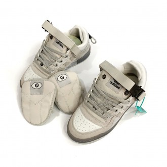 Adidas Forum Low Bad Bunny - это лимитированная коллекция кроссовок, созданная с. . фото 7