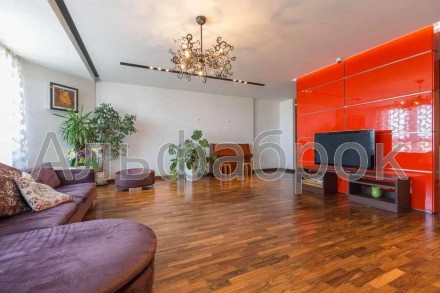 4-комнатная квартира, 255 м.кв.. Киев. фото 1 4-комнатная квартира, 255 м.кв.. Киев. фото 1