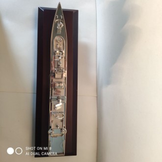 Продается стендовая сувенирная модель военного сторожевого корабля.
Материал хр. . фото 5