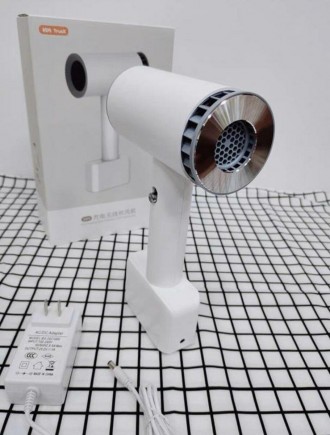 
Фен на аккумуляторах Rechargeable wireless hair dryer VVU CFJ-2 (24 В) белый
Эт. . фото 4