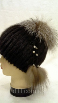Зимняя стильная женская шапка вязка 
с натурального меха ( ондатра , песец, черн. . фото 3