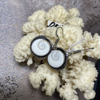 Пропонуємо Вам придбати сережки з натуральною мушлею "Око Шиви" у сріблі. Індія.. . фото 4