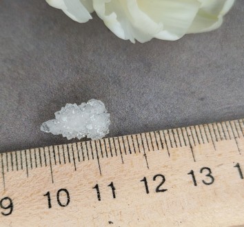 Пропонуємо Вам натуральні херкімерські діаманти.
Розмір каменя : 15*10*7,5 мм.
В. . фото 4
