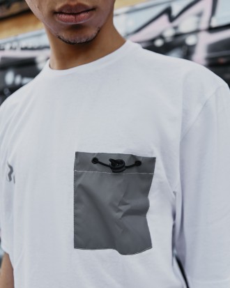 Фірмова ексклюзивна футболка з рефлективными кишенями від бренду OGONPUSHKA.
 
-. . фото 6