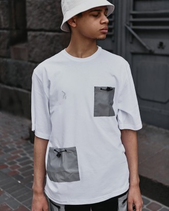 Фірмова ексклюзивна футболка з рефлективными кишенями від бренду OGONPUSHKA.
 
-. . фото 2
