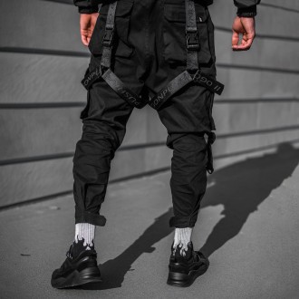 Вплив Techwear на модну індустрію з кожним роком тільки зростає. 
Привабливість . . фото 5