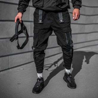 Вплив Techwear на модну індустрію з кожним роком тільки зростає. 
Привабливість . . фото 6