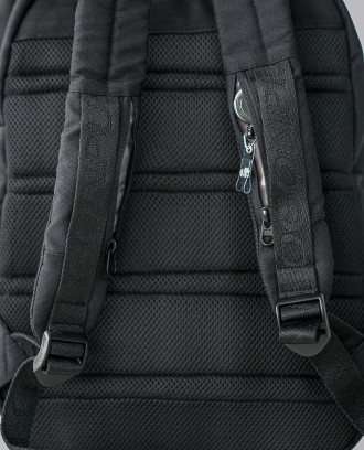 "Якщо Пушка зробила б дизайн рюкзака, яким б він був?
Тримай відповідь на це пит. . фото 9