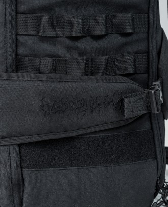 "Якщо Пушка зробила б дизайн рюкзака, яким б він був?
Тримай відповідь на це пит. . фото 6