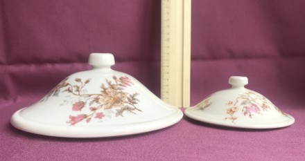Крышки от суповых старинных ваз. Фарфор. Предположительно Тов-во Кузнецова.. Одеса. фото 1 Крышки от суповых старинных ваз. Фарфор. Предположительно Тов-во Кузнецова.. Одеса. фото 1
