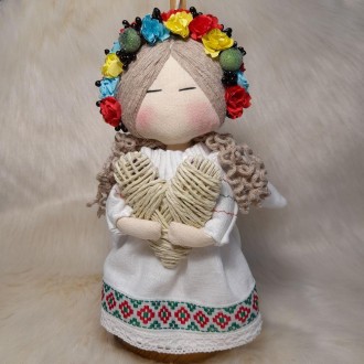 Декоративная украинская кукла – подвеска, ангел с сердцем. Все элементы изготовл. . фото 7