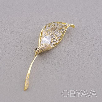097556 Брошь Фианит (позолота 18к)