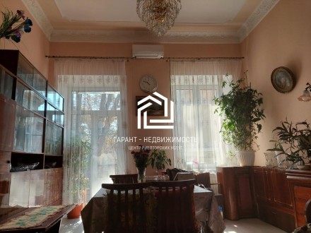 Предлагается к продаже трехкомнатная квартира в самом центре Одессы.
Здание- аут. Приморский. фото 14