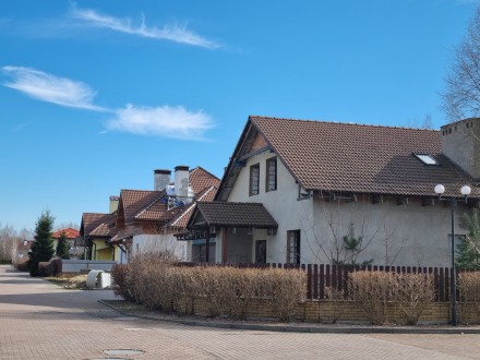 Продам 2 эт.коттедж 330 кв.м. в КГ Севериновке,Житомир.трасса. Киев. фото 1 Продам 2 эт.коттедж 330 кв.м. в КГ Севериновке,Житомир.трасса. Киев. фото 1