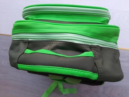 Рюкзак школьный Olli Moto для мальчика

Плотная ортопедическая спинка
Размер . . фото 6