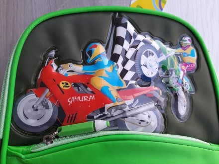 Рюкзак школьный Olli Moto для мальчика

Плотная ортопедическая спинка
Размер . . фото 7