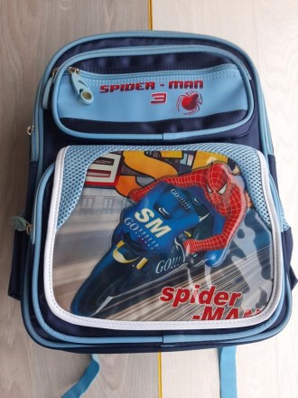 Рюкзак дитячий olli spider-man 3

На спинці м'яка подушка 
Розмір 36 Х 2. . фото 2