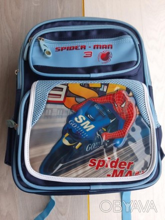 Рюкзак дитячий olli spider-man 3

На спинці м'яка подушка 
Розмір 36 Х 2. . фото 1