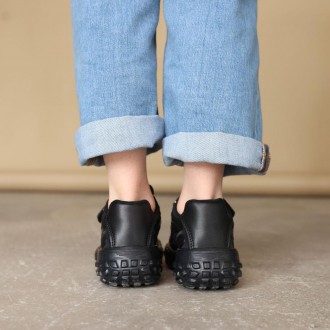 Стильна модель дитячих кросівок Kids 585084 в універсальному чорному кольорі. Па. . фото 5