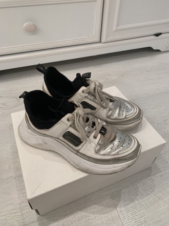Кроссовки Calvin Klein , кожа , р.36 . Кроссовки на девочку .. Одесса. фото 1 Кроссовки Calvin Klein , кожа , р.36 . Кроссовки на девочку .. Одесса. фото 1